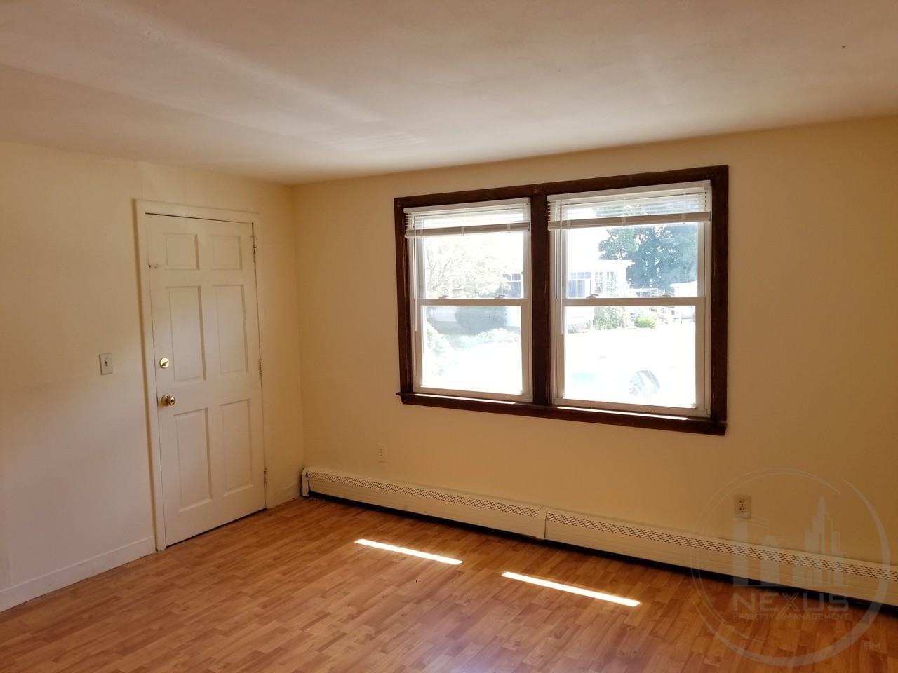 28 River St - Photo 3 of 11