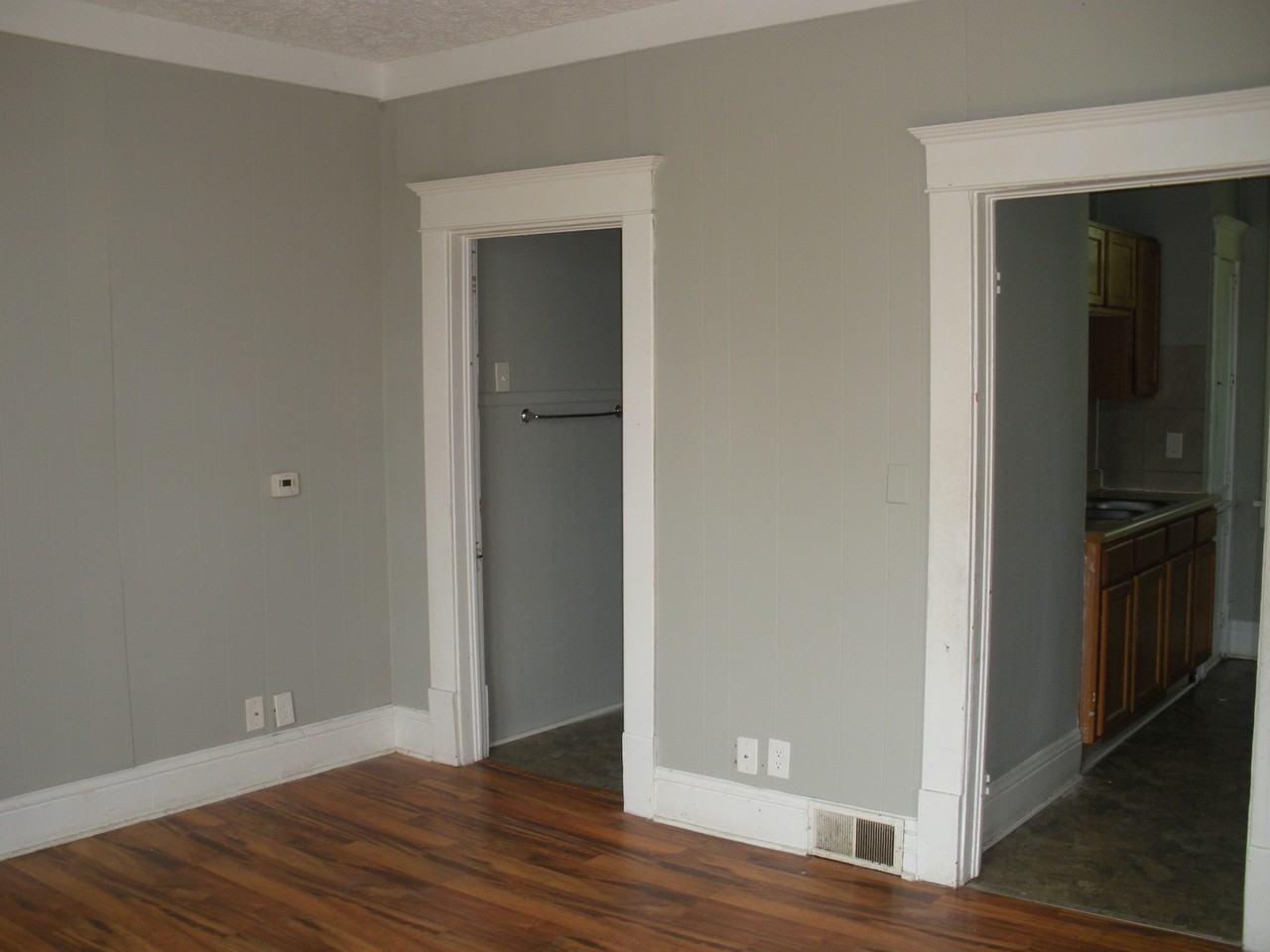 1502 1/2 N 13th St - Photo 2 of 5