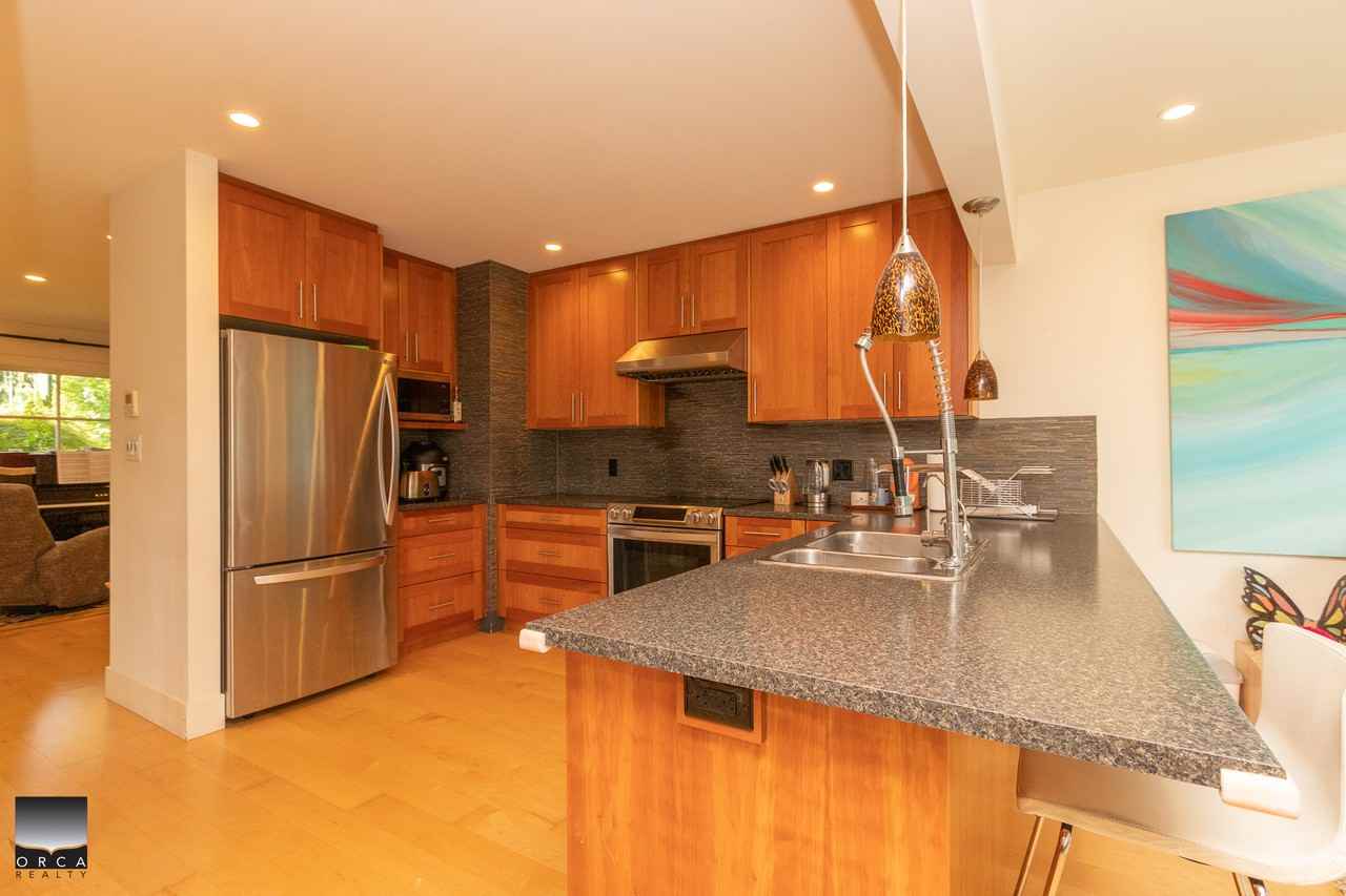 2290 Jefferson Ave - Photo 2 of 24