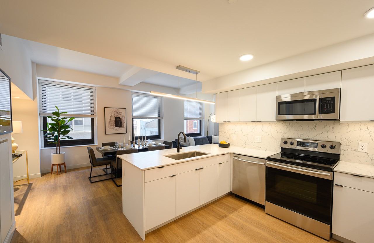 101 dupont place - Photo 4 of 105