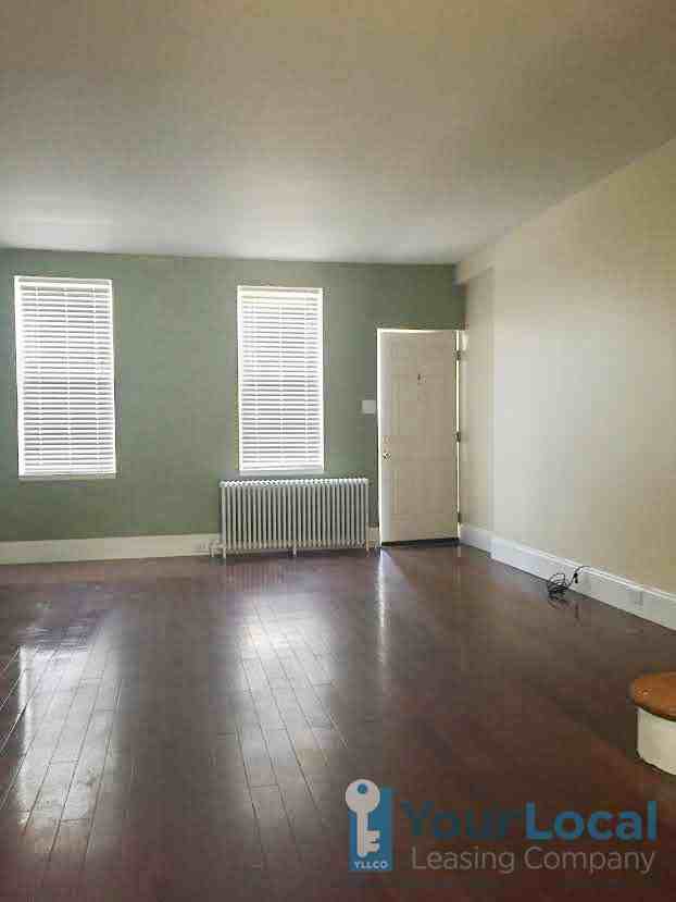 418 Bush St - Photo 2 of 5