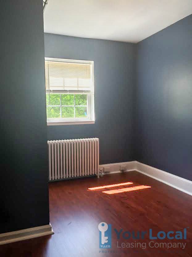 418 Bush St - Photo 3 of 5