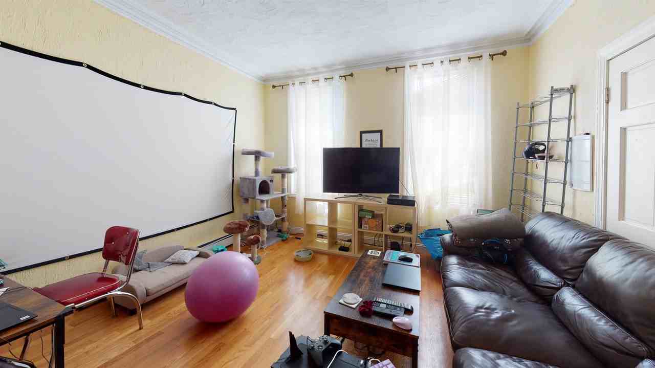 24 Maverick St #1 - Photo 3 of 7