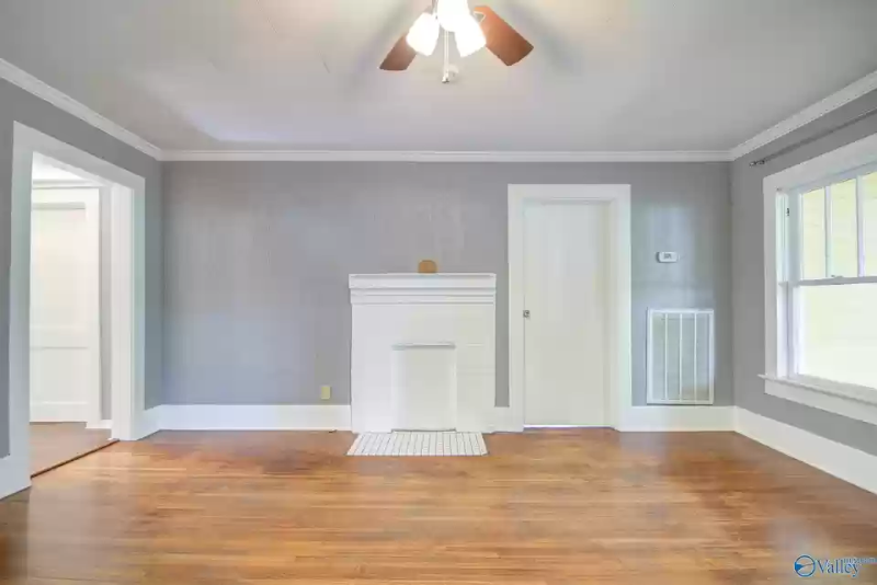 310 Larkin St - Photo 2 of 6