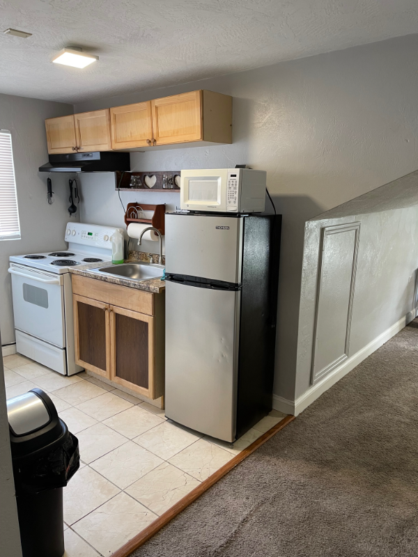 900 State Ave - Photo 3 of 9