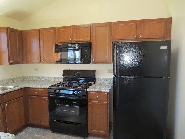 1131 Jerald Dr - Photo 2 of 33