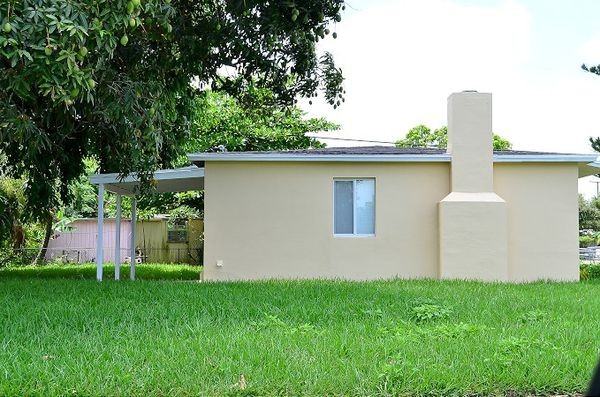 2000 West Dr - Photo 3 of 23