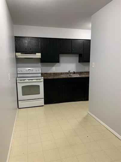 304 Shelby Street - Photo 3 of 5