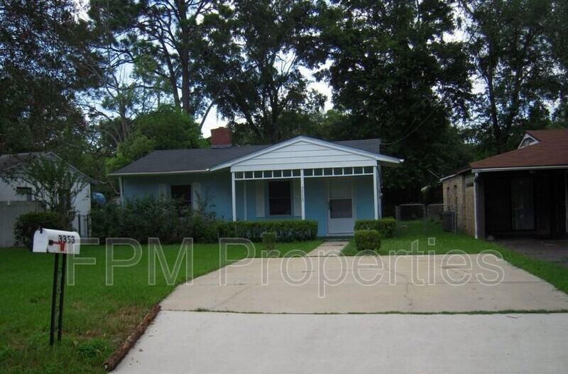 3353 Ernest St - Photo 2 of 11
