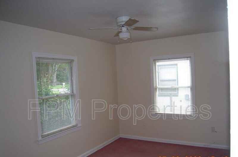 3353 Ernest St - Photo 7 of 11