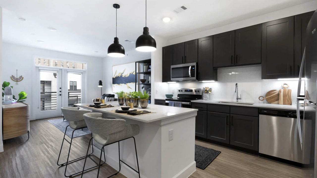 The Weaver - Photo 5 of 50