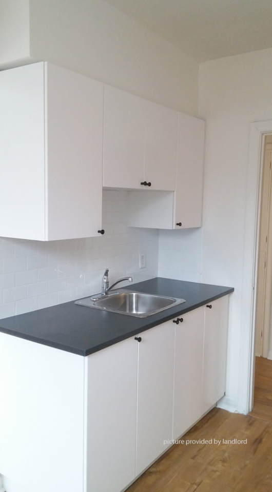 412 Wilson Ave #3 - Photo 3 of 6