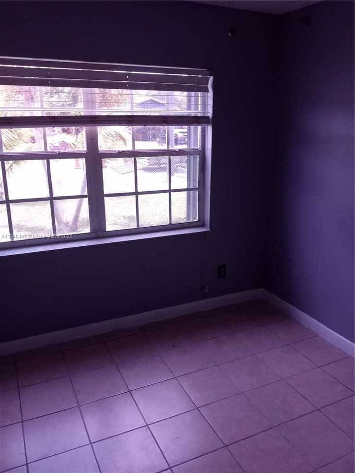 2691 Northwest 8th Street - Photo 3 of 6