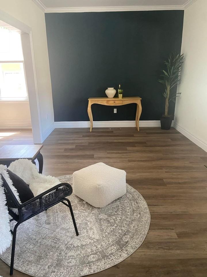 32 Winniett St - Photo 3 of 14