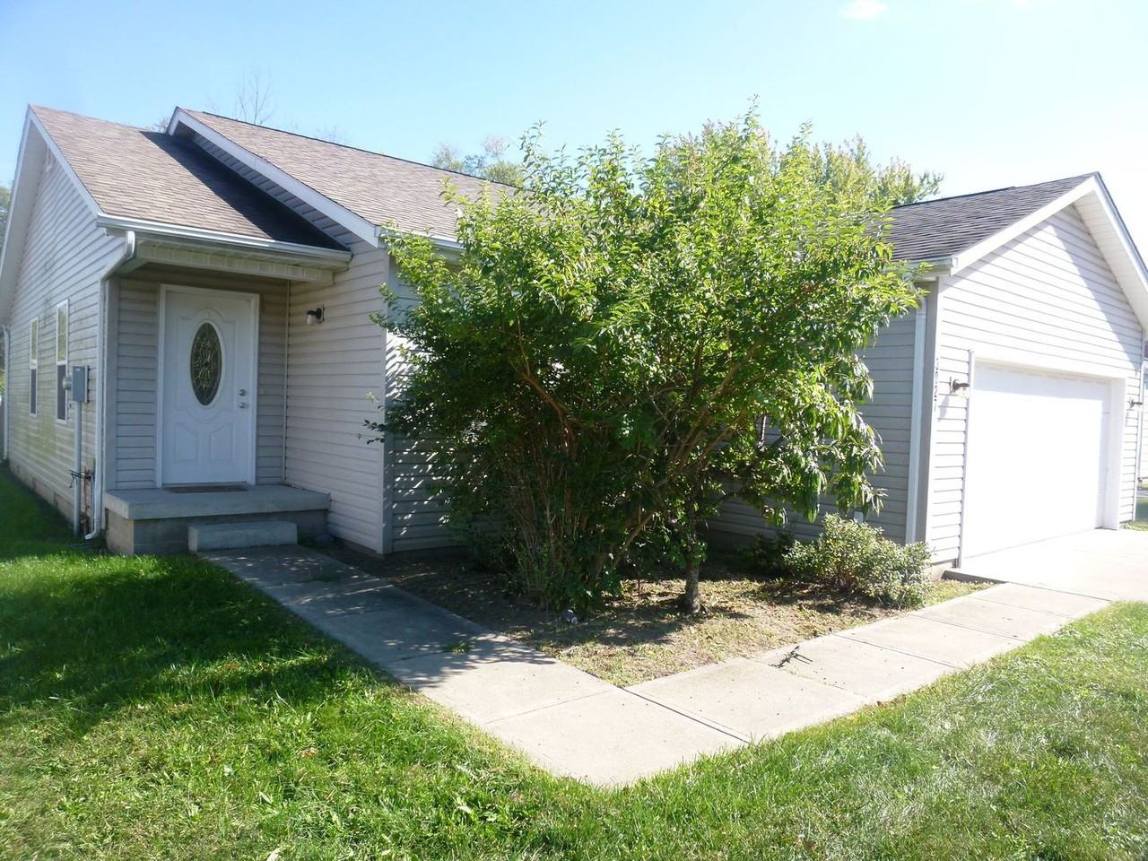 3027 N 12th St - Photo 2 of 6