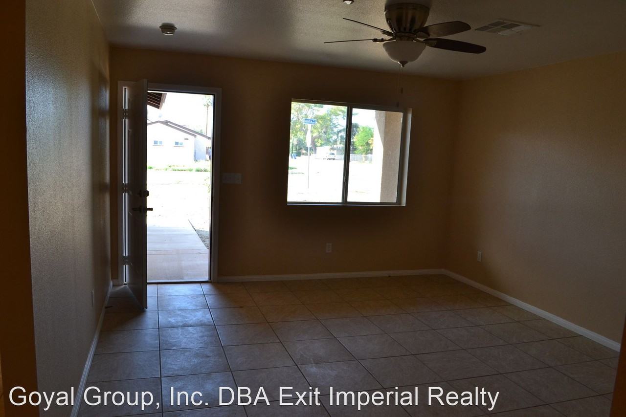 180 W Bonita St - Photo 2 of 11