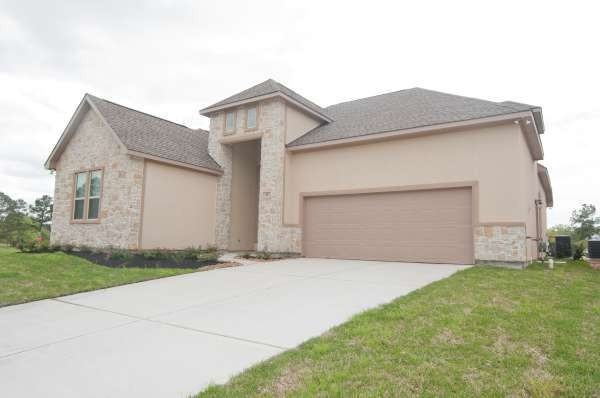 28 Wyndemere Dr - Photo 2 of 46