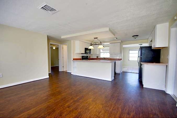 13231 Starfish Dr - Photo 3 of 15