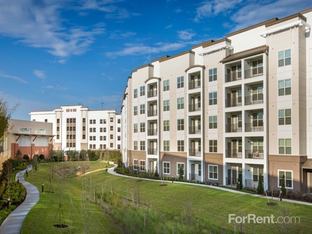 The Rialto Apartments - 7343 W Sand Lake Rd Orlando FL | Zumper