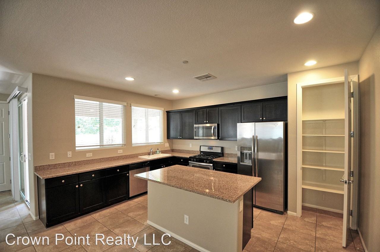 1976 Via Del Gradi Walk - Photo 2 of 17