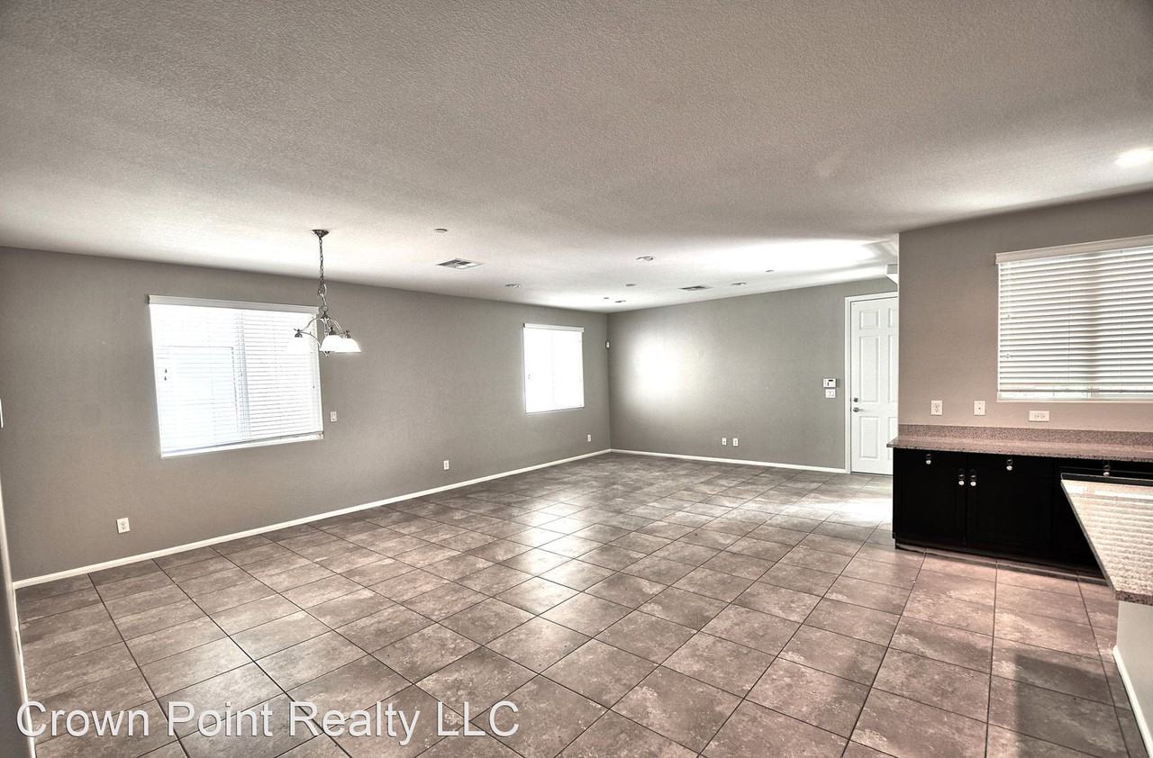 1976 Via Del Gradi Walk - Photo 3 of 17