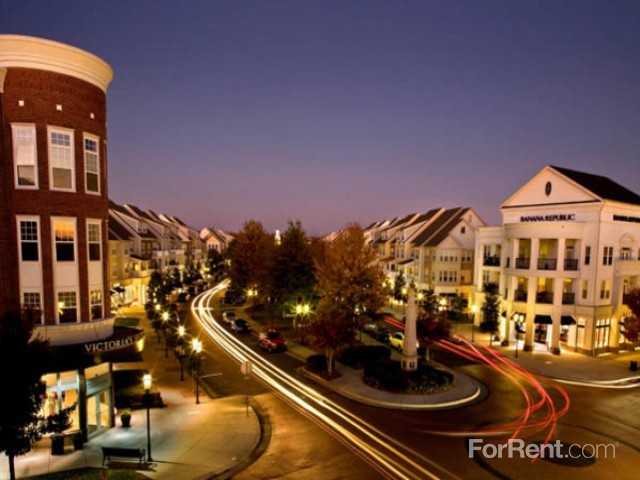 Apartments at Birkdale Village - 16725 Birkdale Commons Pkwy ...