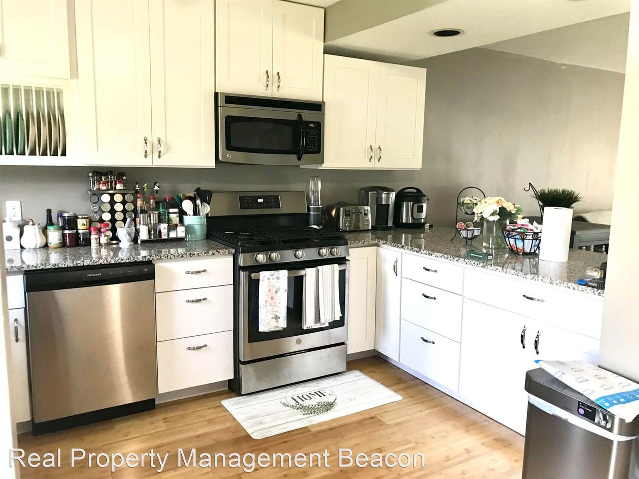 5 5 Turner Place - 5 Turner Place #322 - Photo 3 of 15