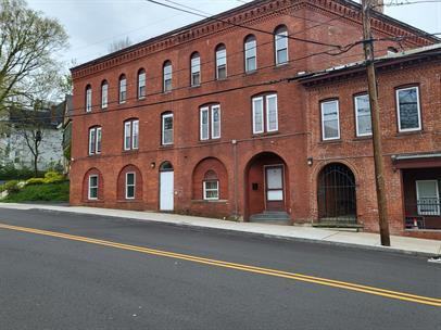 22 Summer Street - Photo 2 of 7