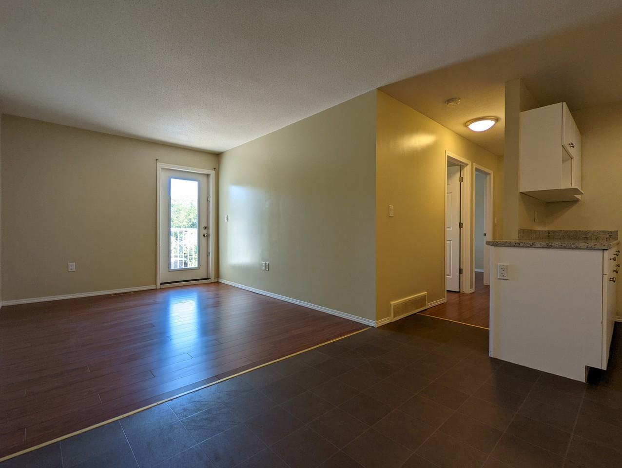 Regina Court Apartments - Photo 2 of 10