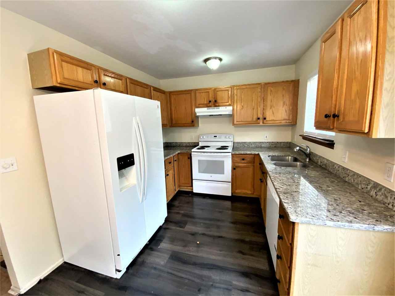 12968 Grove Way - Photo 3 of 12