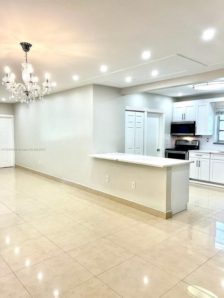 9025 Garland Avenue - Photo 3 of 12