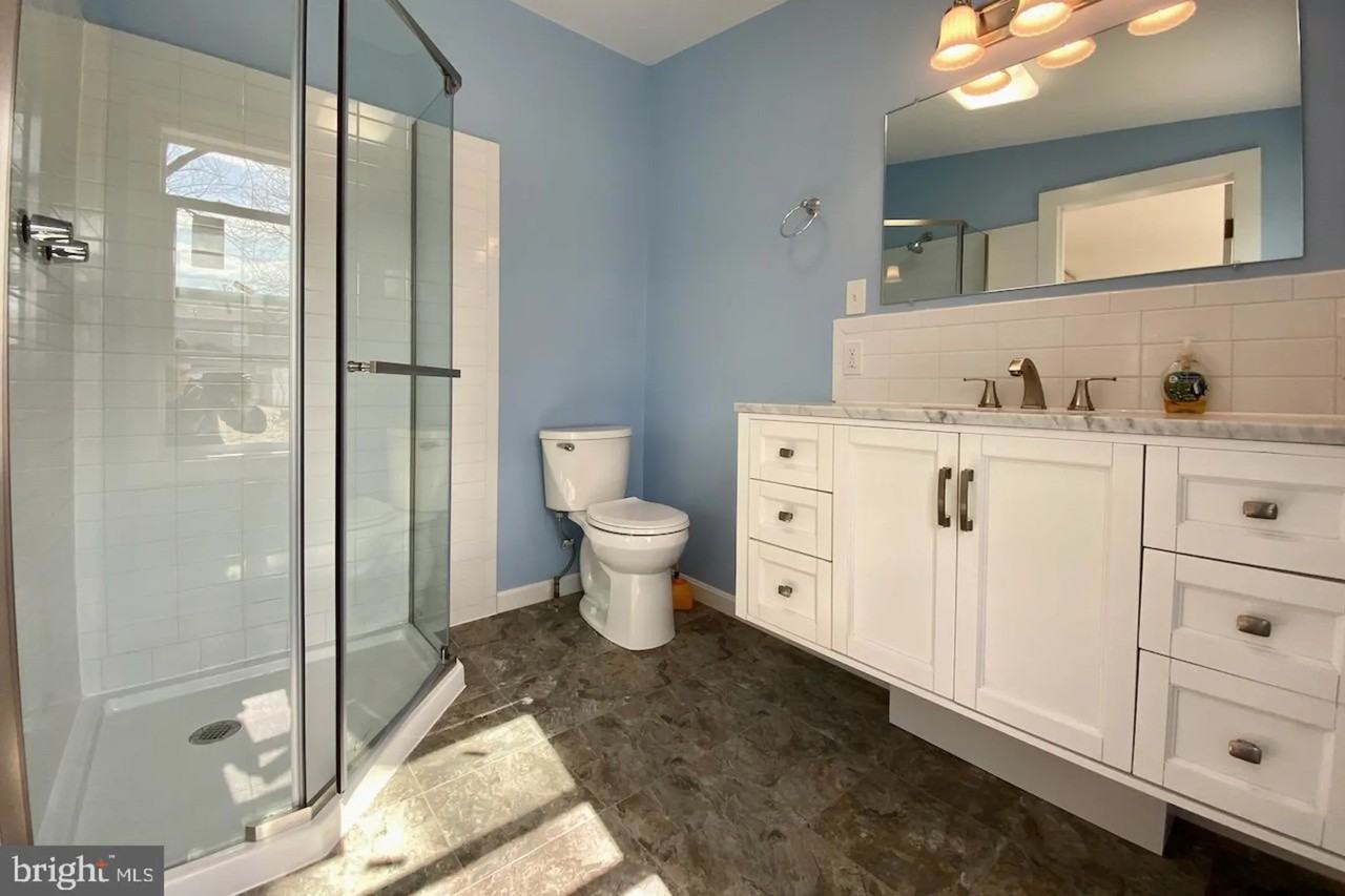 180 W F St - Photo 3 of 3