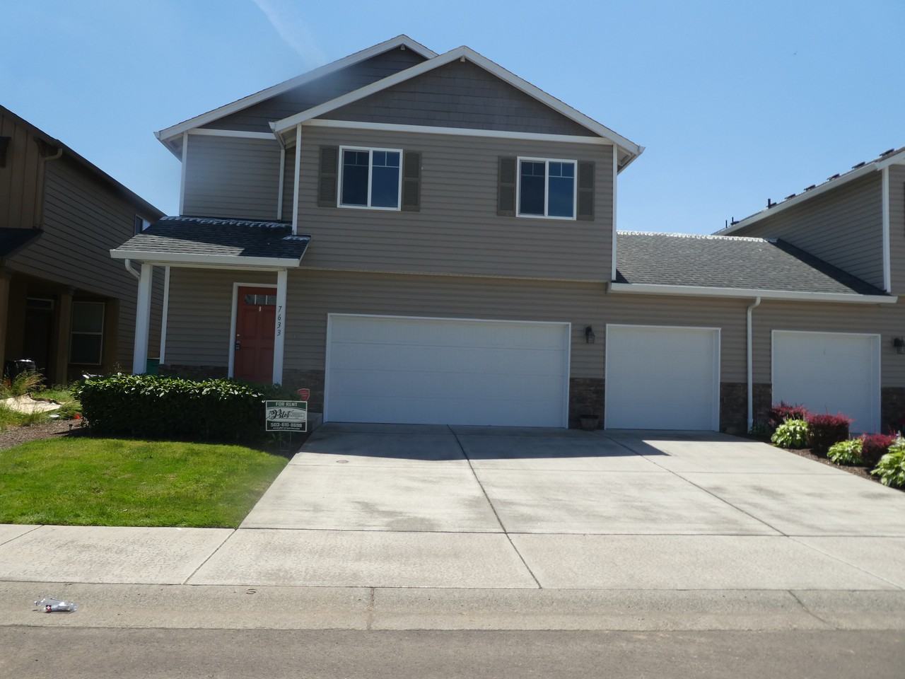 7633 Ne 62nd St #1 - Photo 3 of 40