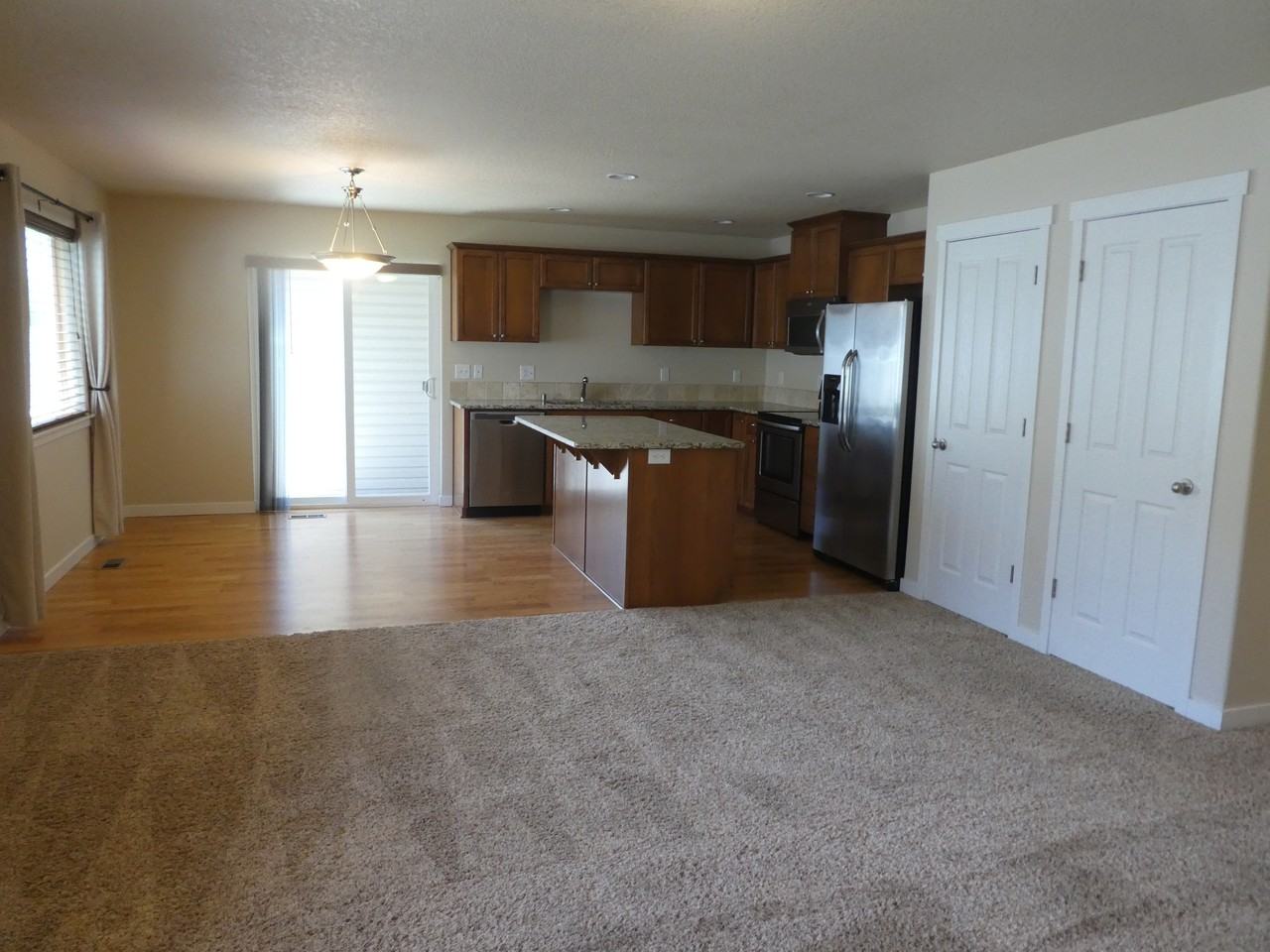 7633 Ne 62nd St #1 - Photo 5 of 40