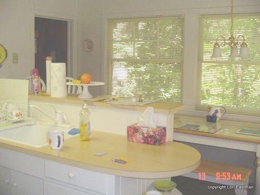 18825 Sequoia Dr - Photo 3 of 11