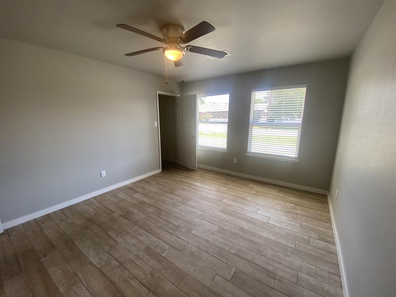 1811 Osage St #A - Photo 6 of 8