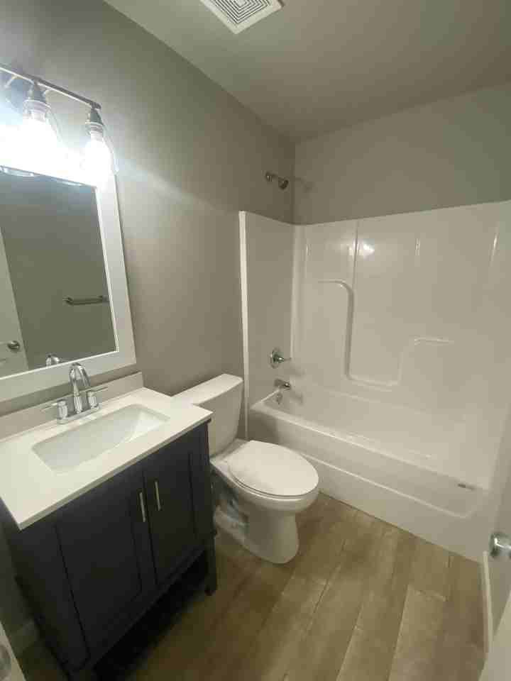 1811 Osage St #A - Photo 7 of 8