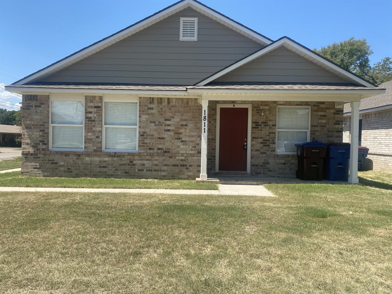 1815 Osage St #A - Photo 2 of 8
