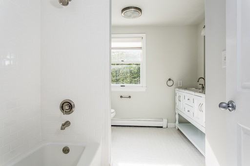 42 E Welling Ave - Photo 2 of 32