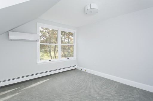 42 E Welling Ave - Photo 3 of 32