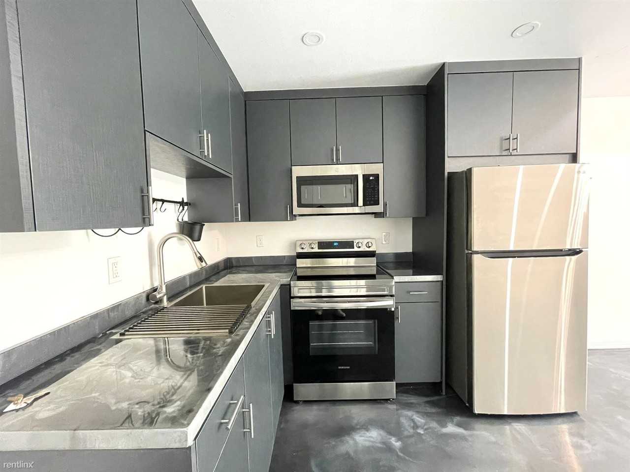 511 Lotto Ln - Photo 3 of 7