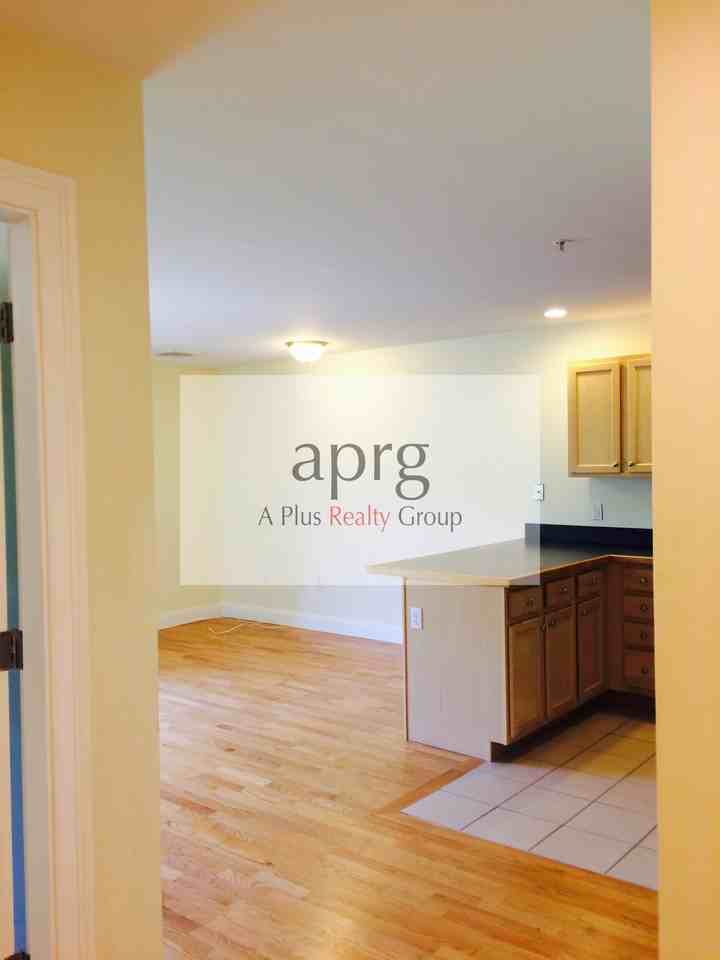 25 Alpine St - Photo 3 of 11