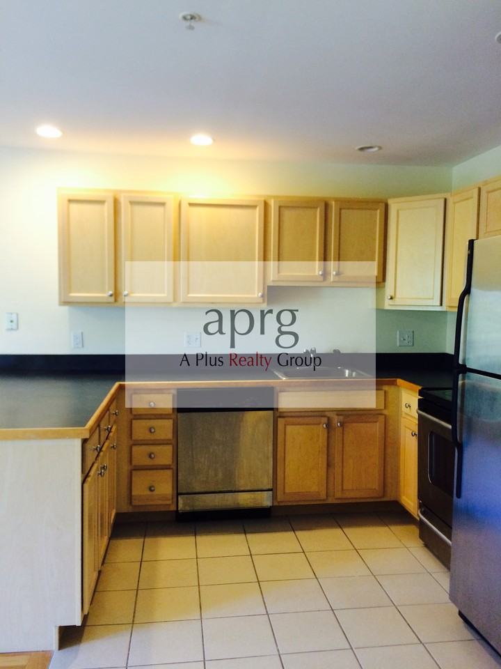 25 Alpine St - Photo 2 of 11