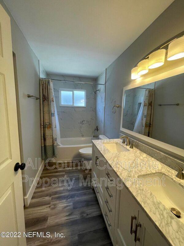 72 7th St - Photo 5 of 16