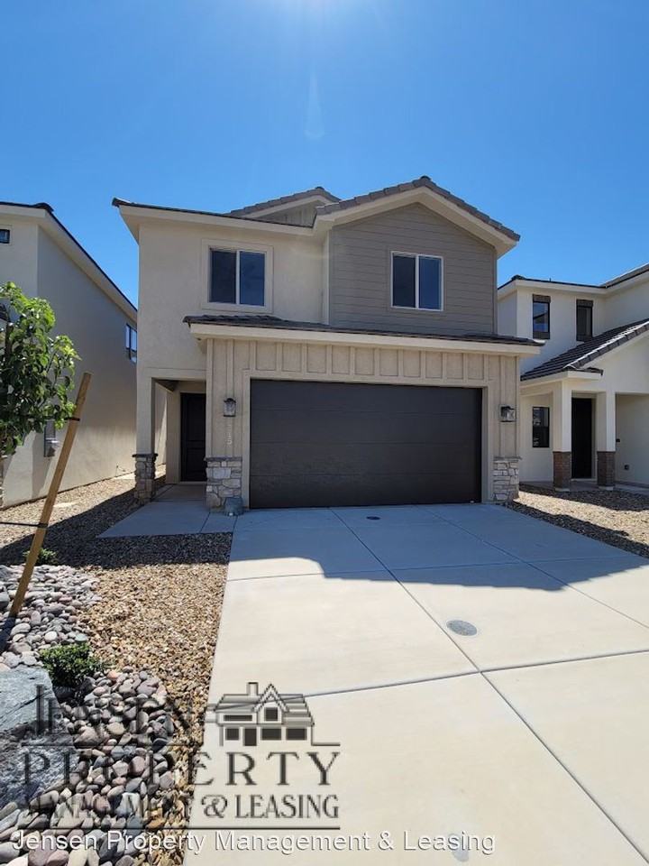 515 S Stewart Creek Cv - Photo 2 of 33