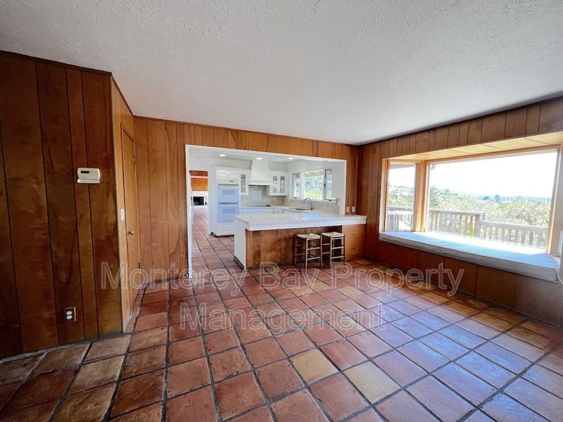 24770 Handley Dr - Photo 2 of 13