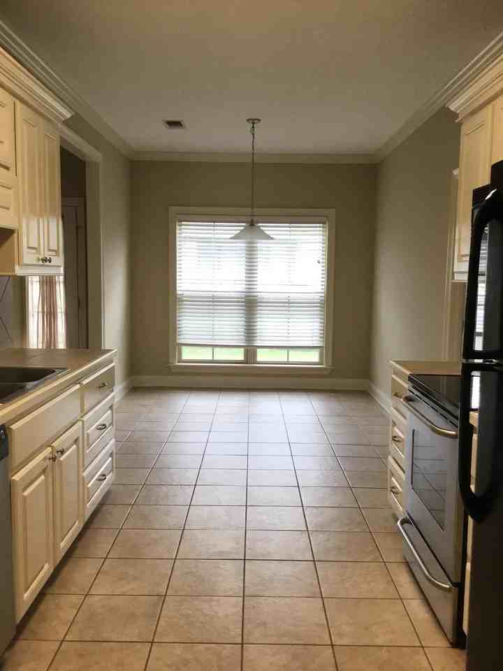 19 Village Dr #1 - Photo 7 of 20