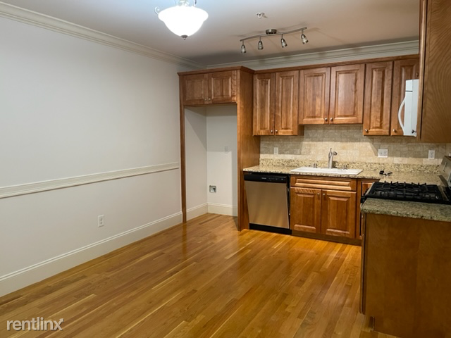 Barrington Place - Photo 3 of 12