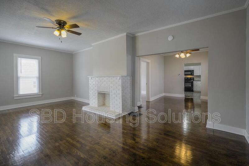 1542 S Willow Ave - Photo 5 of 26