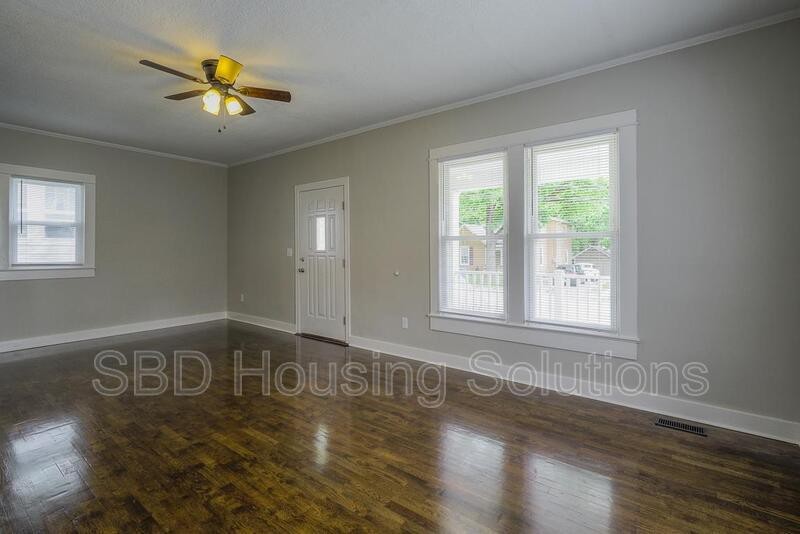 1542 S Willow Ave - Photo 6 of 26
